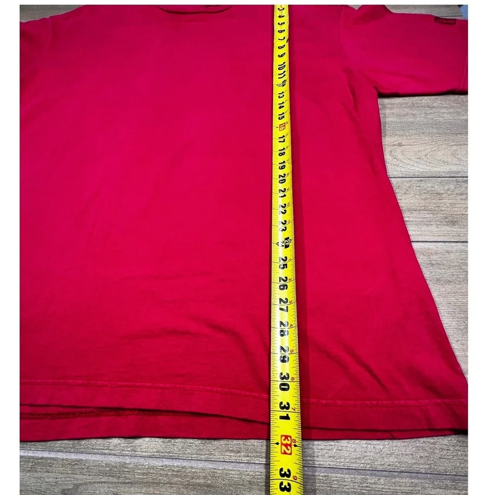 Levi's Red Graphic T-Shirt Men's Large Short‎ Sleeve Cotton Crew Neck vintage
